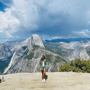 Meet your Posher, Mila